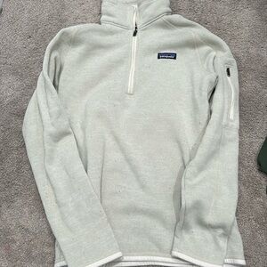 Women’s Patagonia quarter zip